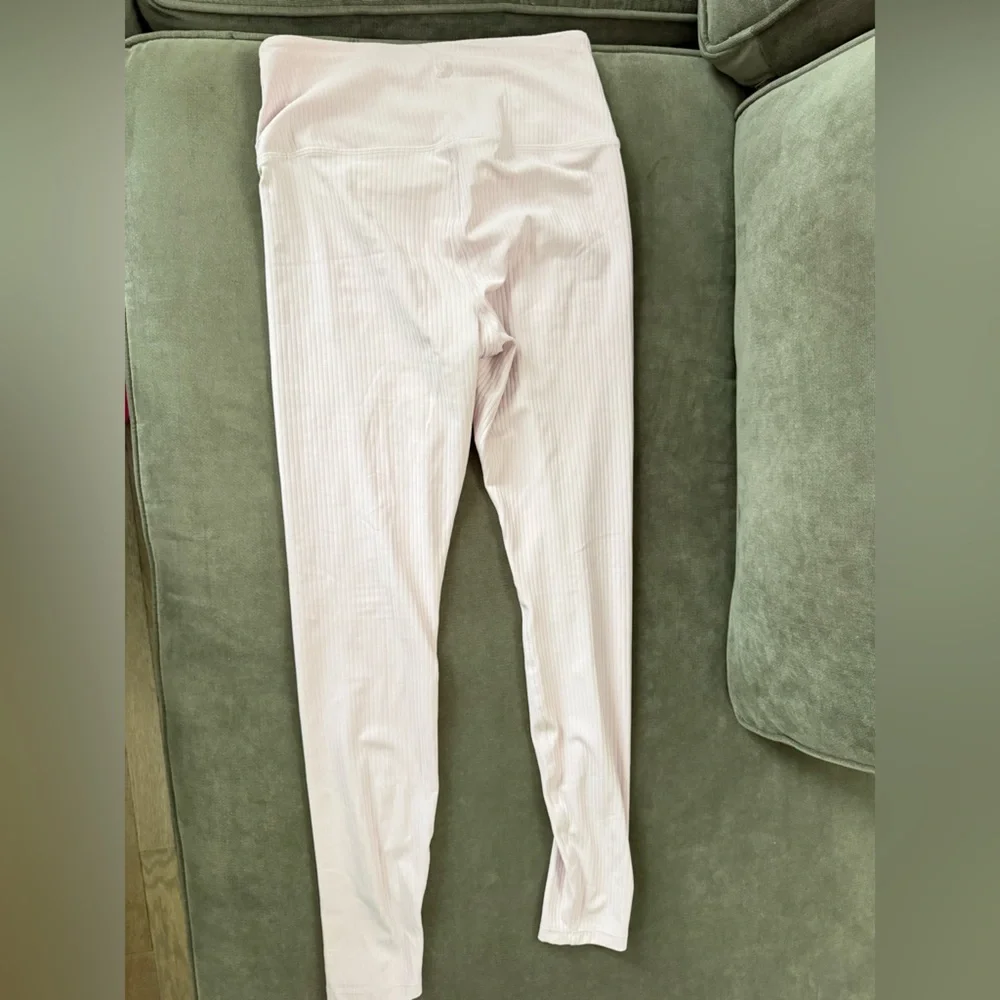 All in Motion Light Pink Ribbed Set - Picture 11 of 13